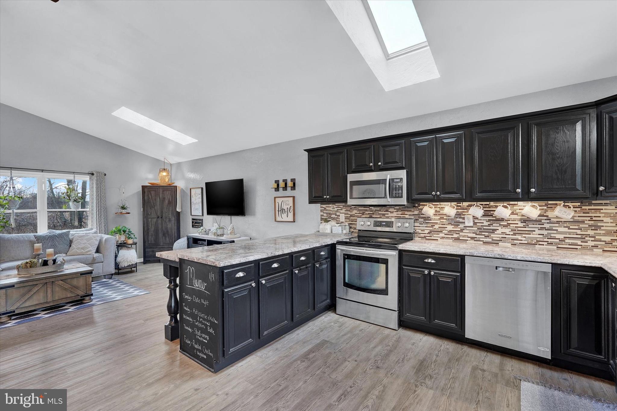4550 Sunset View Road Thomasville, PA 17364 - Photo 8 of 38 Gallery Image 8