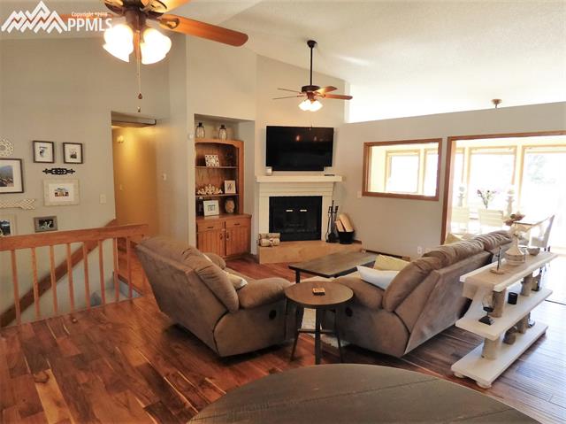 2435 Ramsgate Terrace Colorado Springs, CO 80919 - Photo 6 of 31 Gallery Image 6