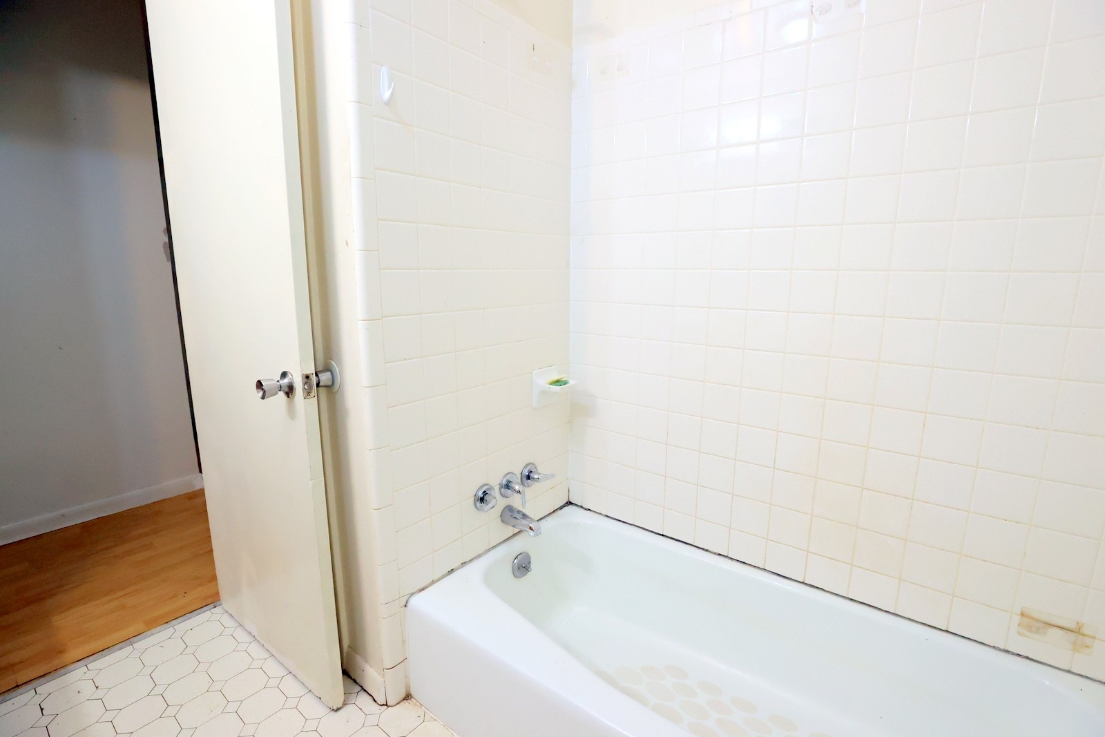 210 Rosenwald Street Trenton, KY 42286 - Photo 16 of 17 a bathroom with a bathtub