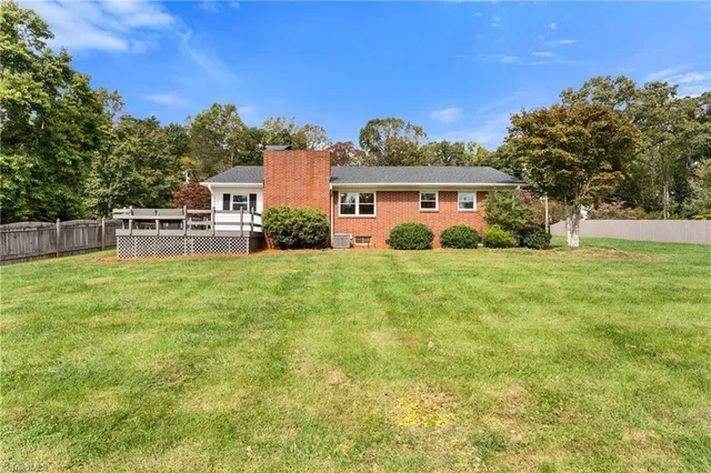 $284,900 | 4380 Wesmar Drive, Pfafftown, NC 27040