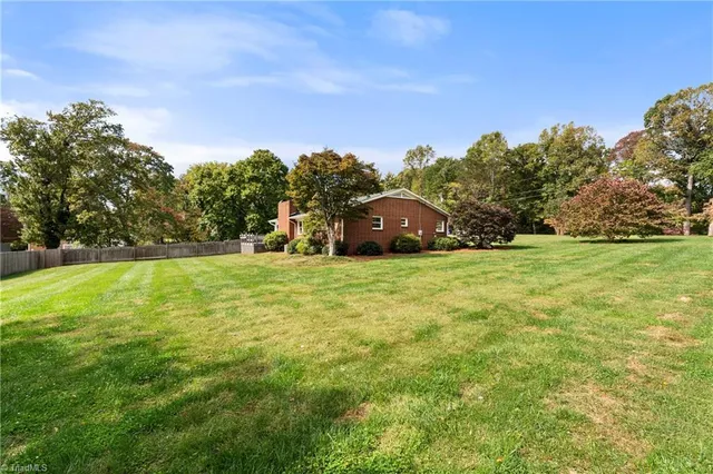 $284,900 | 4380 Wesmar Drive, Pfafftown, NC 27040