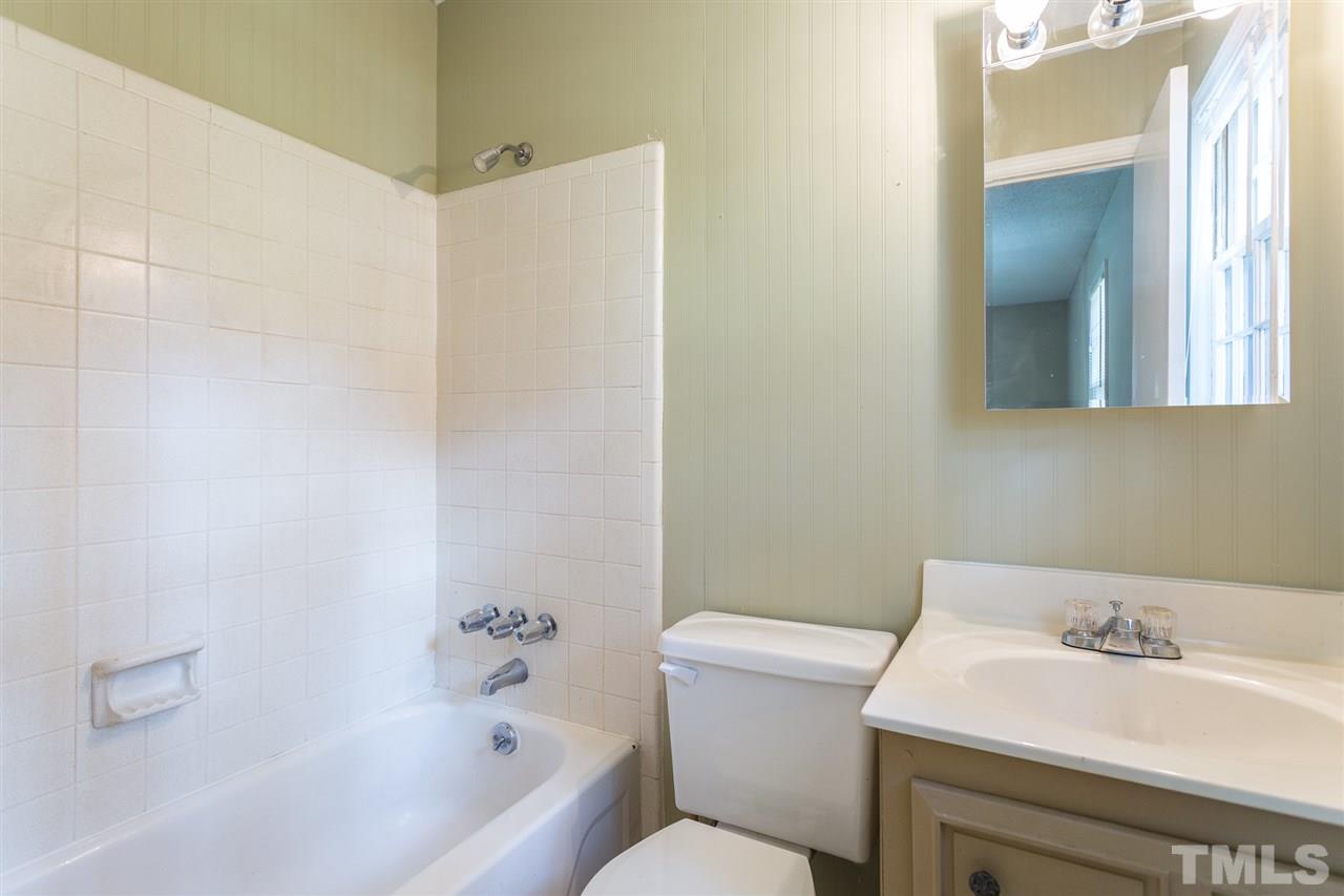 5508 Wettaw Lane Raleigh, NC 27616 - Photo 19 of 30 a bathroom with a sink toilet and tub