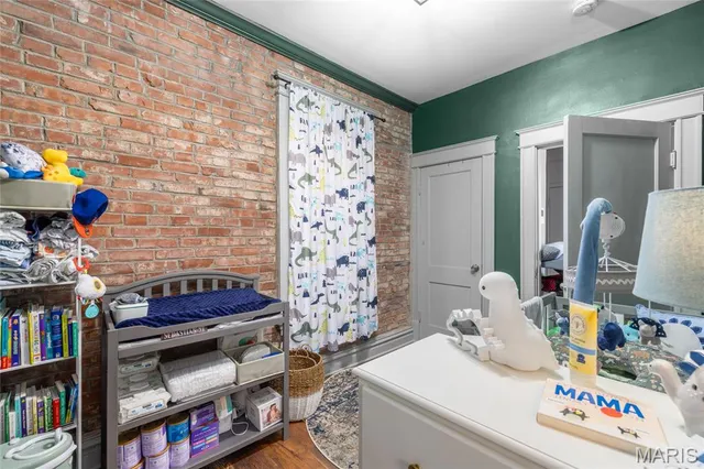 $1,795 | 5918 Southwest Avenue, St. Louis, MO 63139