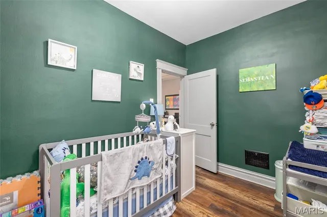 $1,795 | 5918 Southwest Avenue, St. Louis, MO 63139