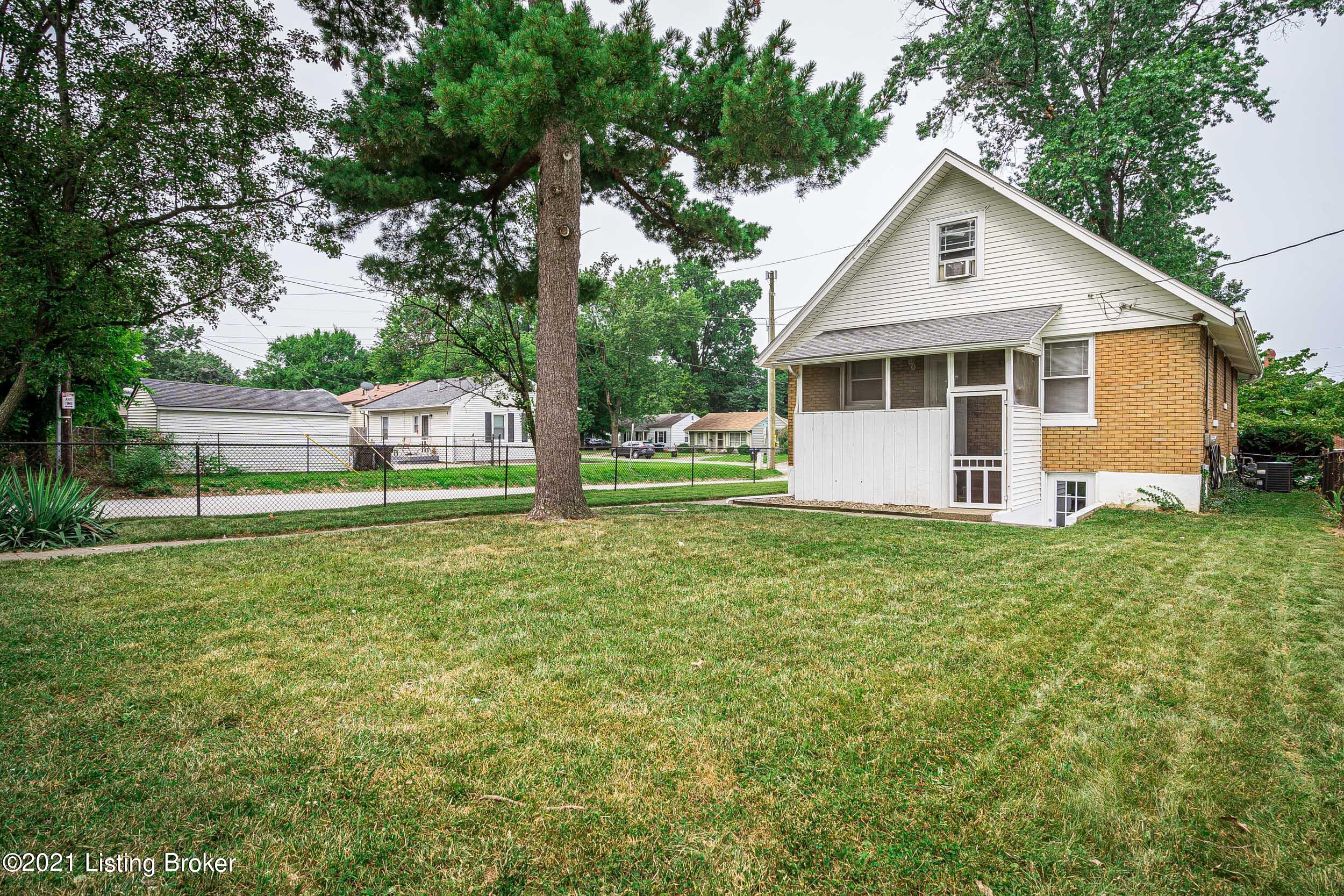2445 Sherry Road Louisville, KY 40217 - Photo 5 of 58 2445 Sherry Road-13