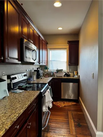 $749,900 | 162 Oakland Avenue, Providence, RI 02908