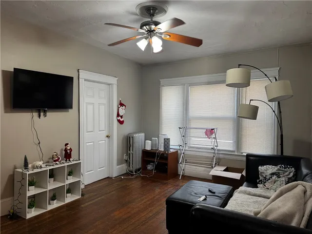 $749,900 | 162 Oakland Avenue, Providence, RI 02908