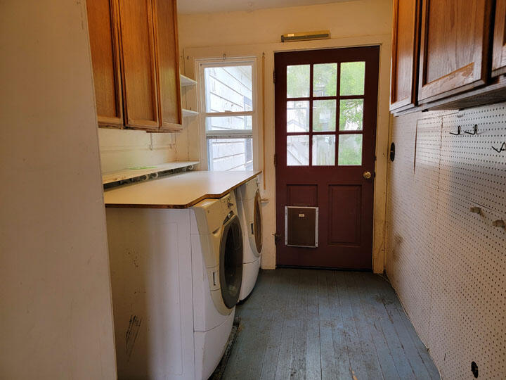 120 13th Street Arcata, CA 95521 - Photo 18 of 37 a utility room with dryer and washer