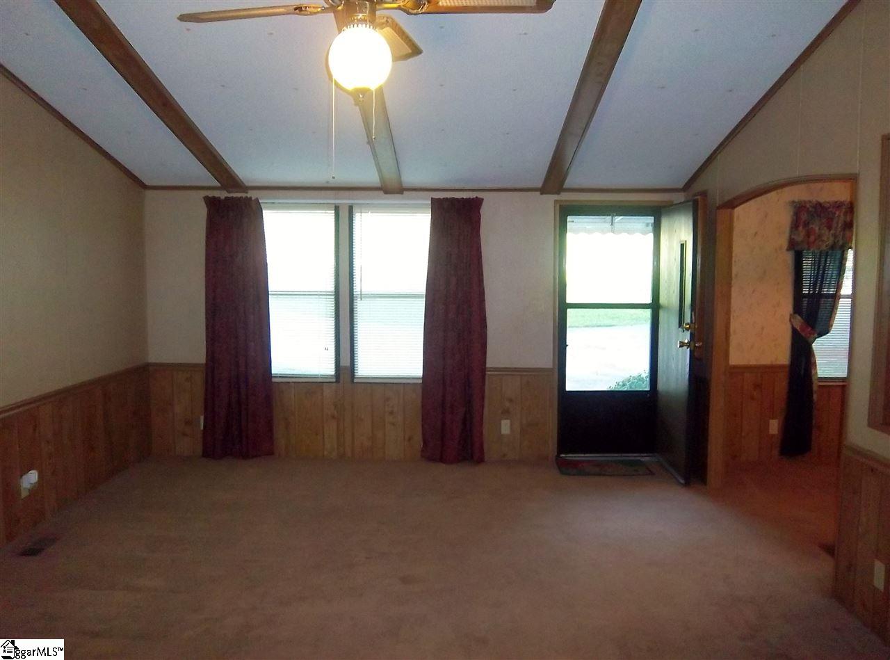 111 Garden Road Easley, SC 29640 - Photo 3 of 15