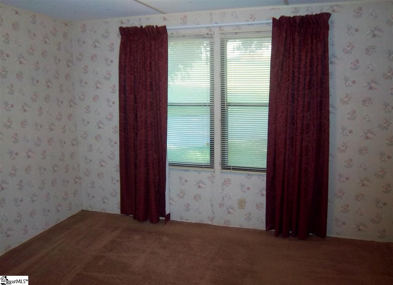 111 Garden Road Easley, SC 29640 - Photo 10 of 15