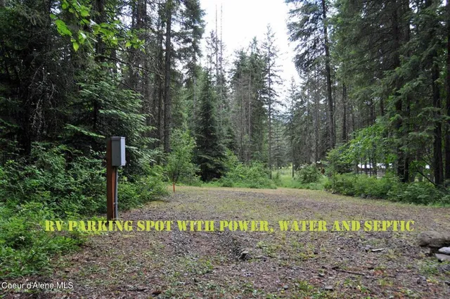 $290,000 | 60317 Highway 200, Clark Fork, ID 83811