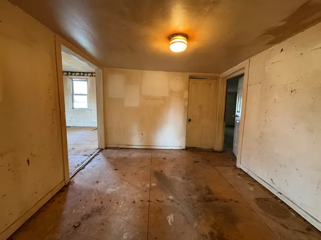 $69,900 | 406 Market Street West, Fayetteville, TN 37334