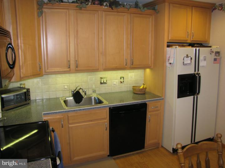 1218 Spring Street Warminster, PA 18974 - Photo 6 of 24 Gallery Image 6
