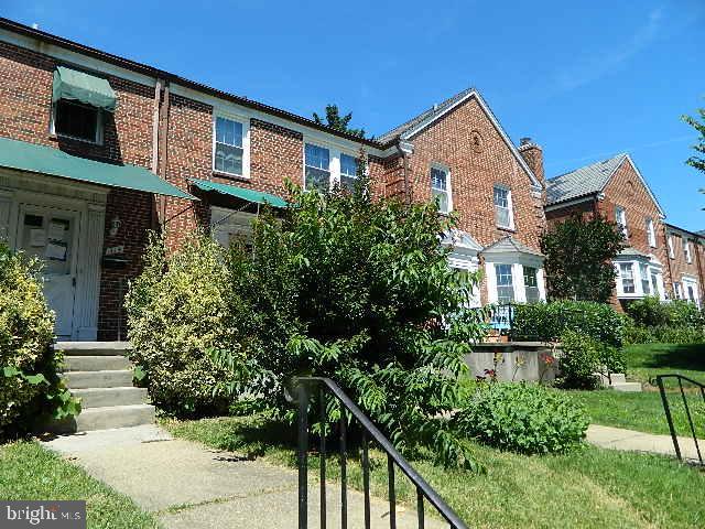 314 Lambeth Road Catonsville, MD 21228 - Photo 4 of 44
