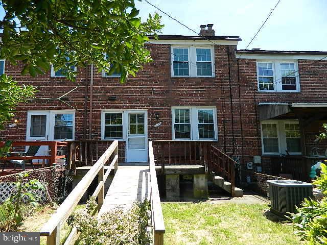 314 Lambeth Road Catonsville, MD 21228 - Photo 8 of 44