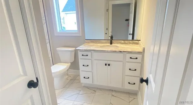 $789,000 | 18 Richfield Road, Amherst, NY 14221