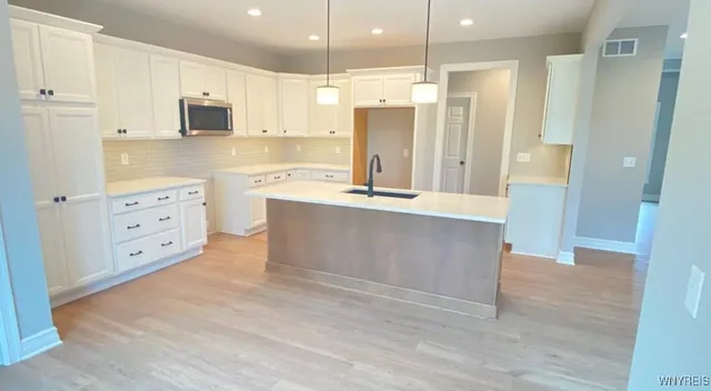 $789,000 | 18 Richfield Road, Amherst, NY 14221