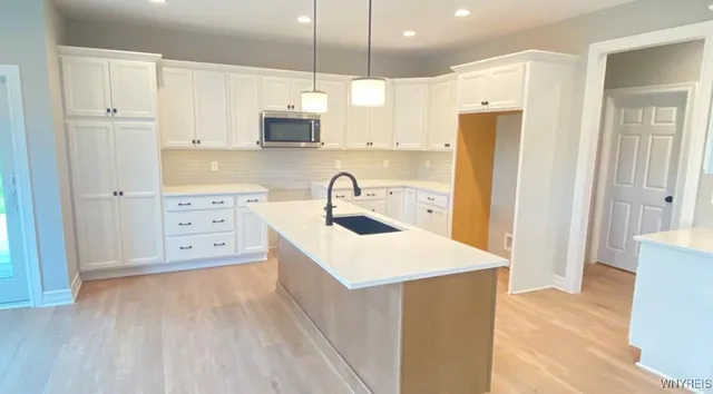 $789,000 | 18 Richfield Road, Amherst, NY 14221