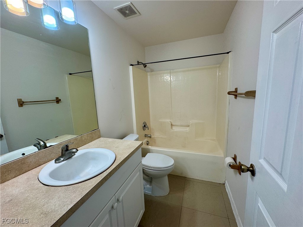 10743 Robinson Street Fort Myers, FL 33908 - Photo 8 of 11