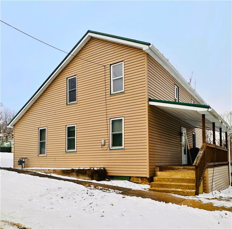 532 Washington Street Parker, PA 16049 - Photo 4 of 19 a view of a house with street