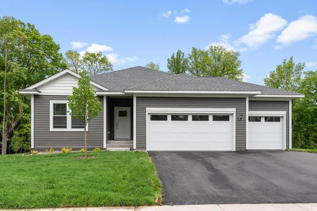 $456,900 | 692 Aspen Lane, Montrose, MN 55363