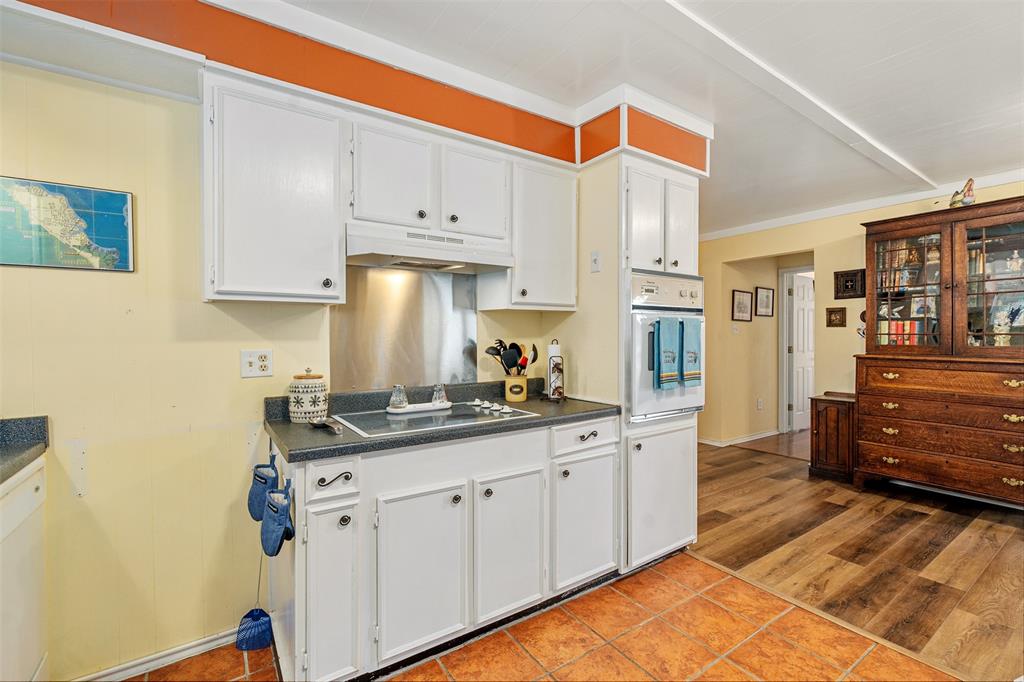 1210 Aloha Road Tool, TX 75143 - Photo 9 of 31 Gallery Image 9