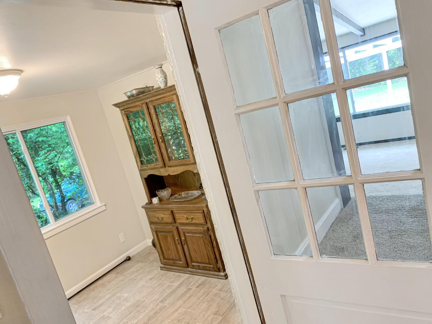 6204 Plainfield Road Silverton, OH 45213 - Photo 8 of 34 Gallery Image 8