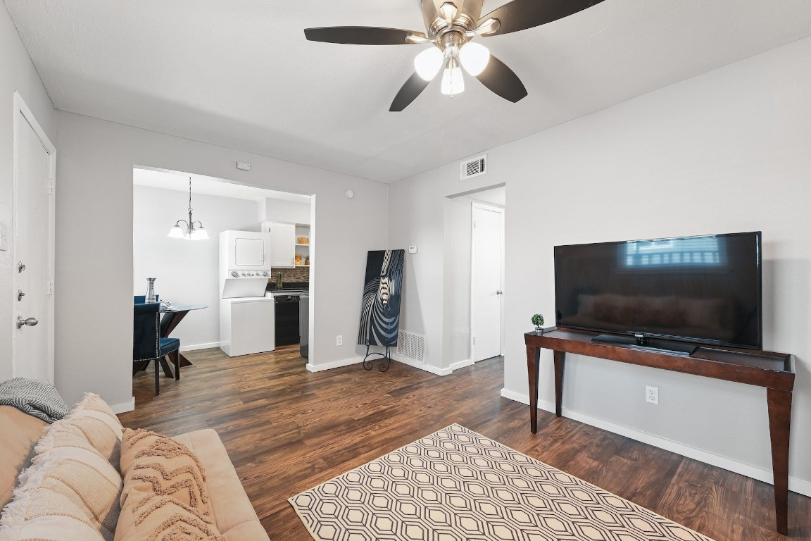 2401 Manor Road, Unit 214 Austin, TX 78722 - Photo 1 of 1