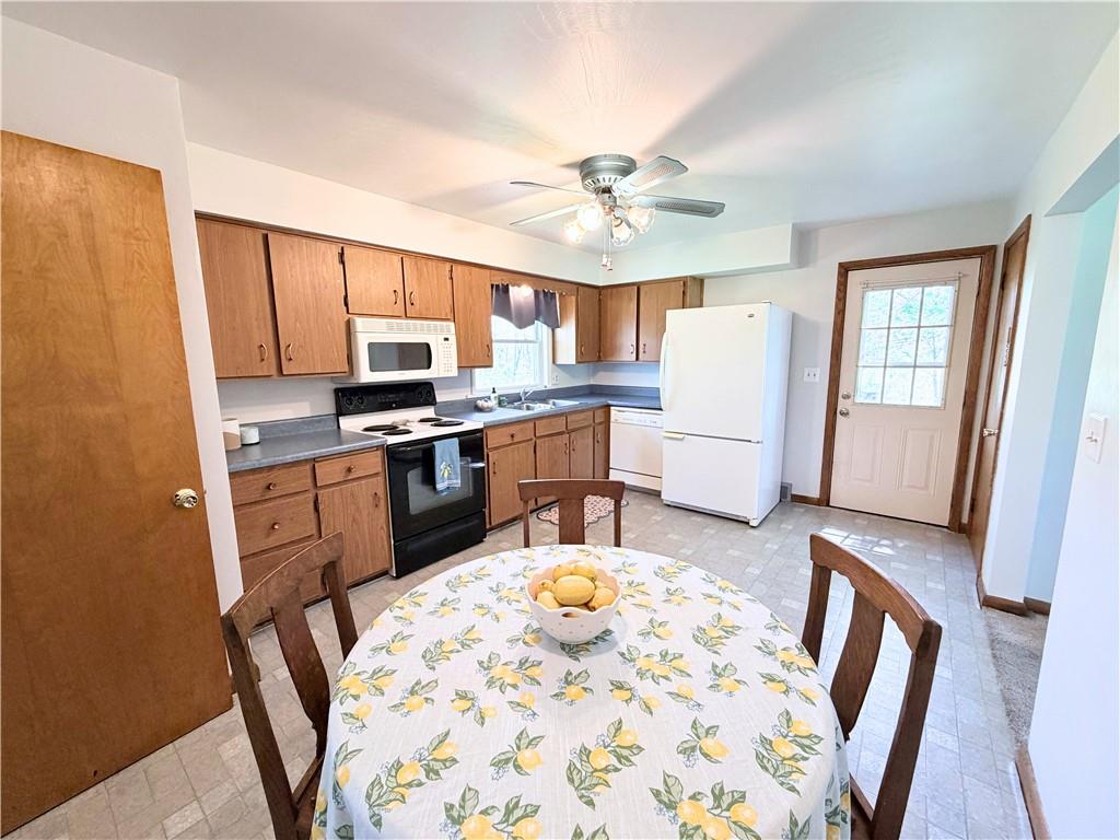 28 Bell Road Grove City, PA 16127 - Photo 9 of 18