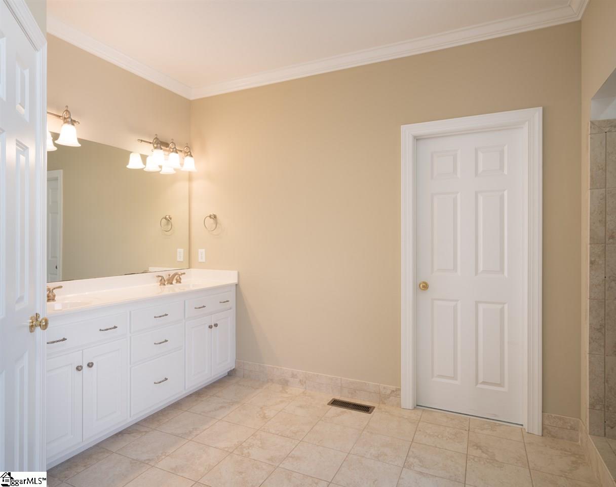 705 Carriage Hill Road Simpsonville, SC 29681 - Photo 13 of 25 Gallery Image 13