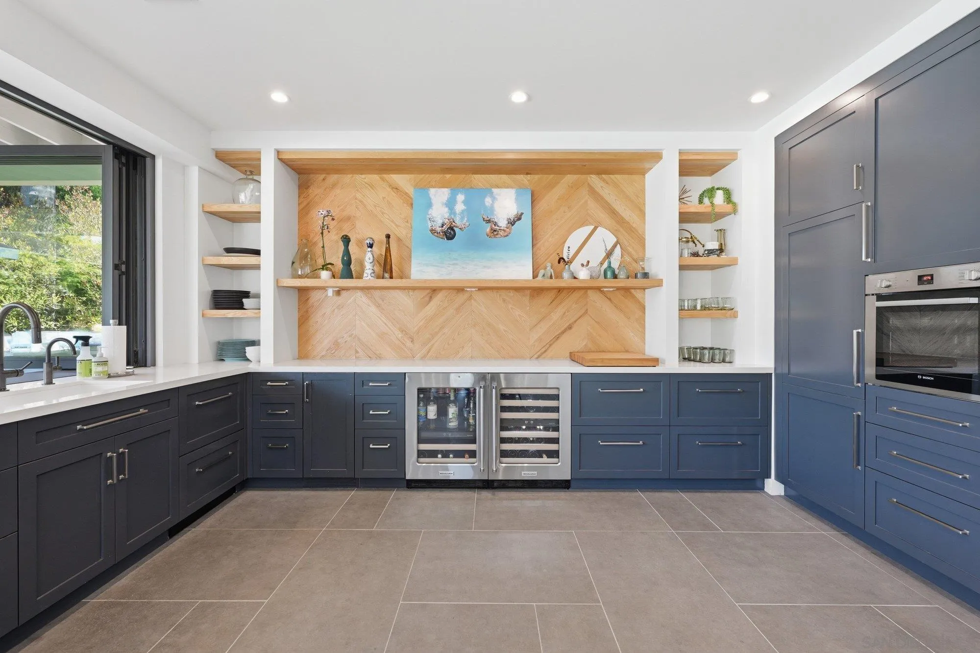 420-422 Bell Rnch Road Solana Beach, CA 92075 - Photo 16 of 58 Den/Family/Great Room