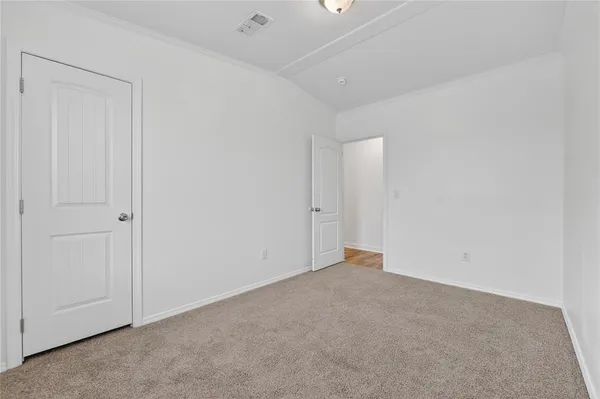 $1,395 | 383 Pleasant View Drive, Bridgeport, TX 76426
