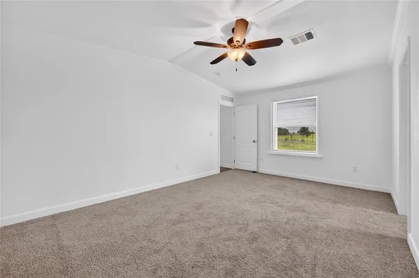 $1,395 | 383 Pleasant View Drive, Bridgeport, TX 76426