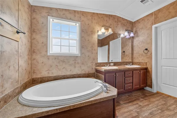 $1,395 | 383 Pleasant View Drive, Bridgeport, TX 76426