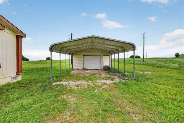 $1,395 | 383 Pleasant View Drive, Bridgeport, TX 76426