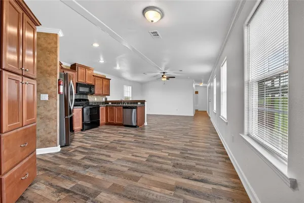 $1,395 | 383 Pleasant View Drive, Bridgeport, TX 76426