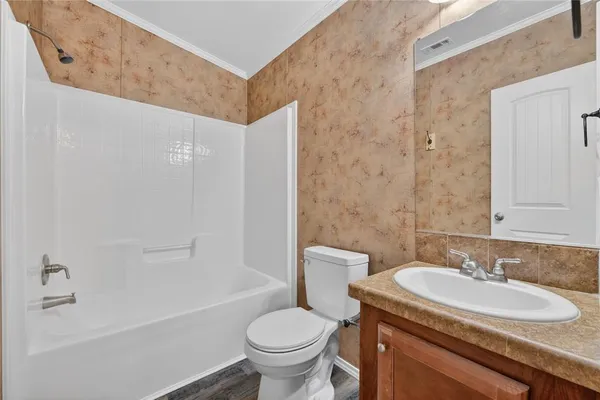 $1,395 | 383 Pleasant View Drive, Bridgeport, TX 76426