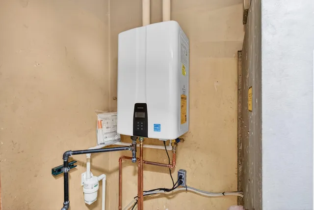 $169,900 | 430 Peacock Walk, Jackson, MI 49202