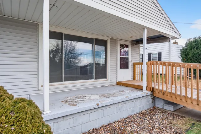 $169,900 | 430 Peacock Walk, Jackson, MI 49202