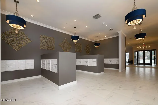 $2,475 | 6051 State Farm Road, Unit 120, Guilderland, NY 12084