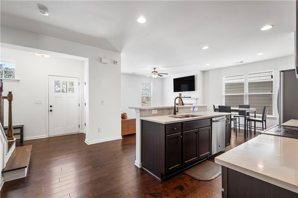 869 Venture Way Atlanta, GA 30331 - Photo 6 of 27