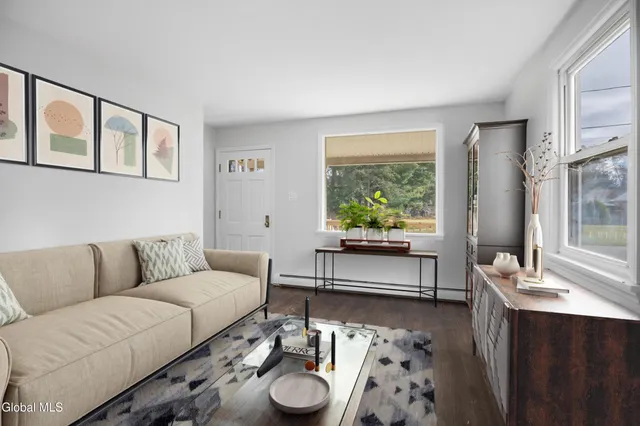 $249,999 | 1264 Floral Avenue, Rotterdam, NY 12306