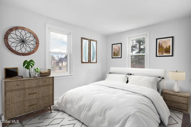 $249,999 | 1264 Floral Avenue, Rotterdam, NY 12306