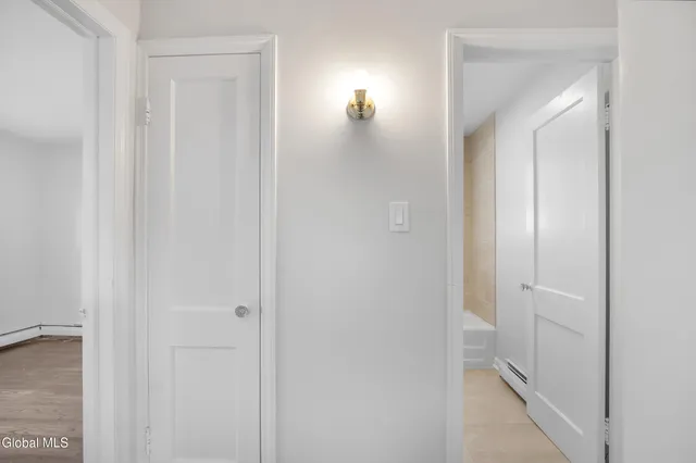 $249,999 | 1264 Floral Avenue, Rotterdam, NY 12306