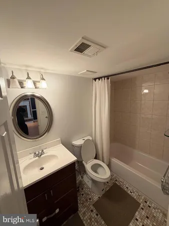 $3,700 | 816 Hendrix Street, Philadelphia, PA 19116