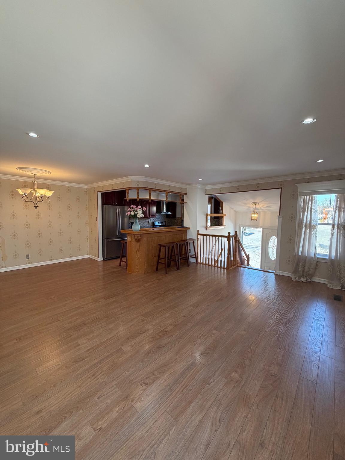 816 Hendrix Street Philadelphia, PA 19116 - Photo 4 of 14 living room dining area