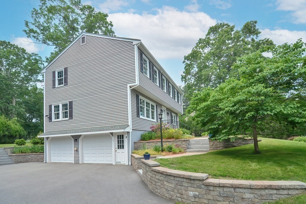 5 Crestview Drive Millis, MA 02054 - Photo 4 of 42