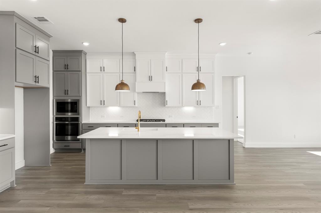 2149 Ten Mile Crk Road Celina, TX 75009 - Photo 12 of 28 12. 2149 Ten Mile - Kitchen