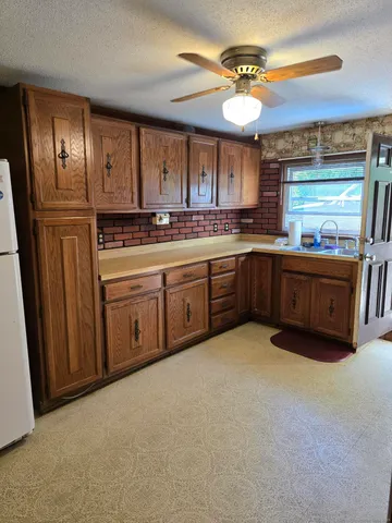 $314,000 | 2 Pawcatuck Avenue, Stonington, CT 06379