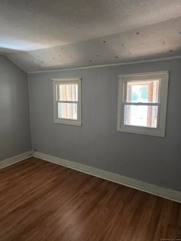 $314,000 | 2 Pawcatuck Avenue, Stonington, CT 06379